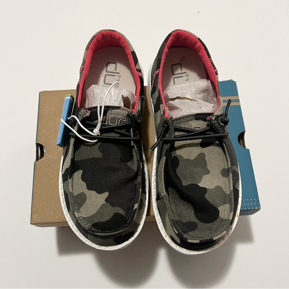 Hey Dude | Funk Camouflage Wendy Toddler Slip On Shoes - Picture 2 of 4